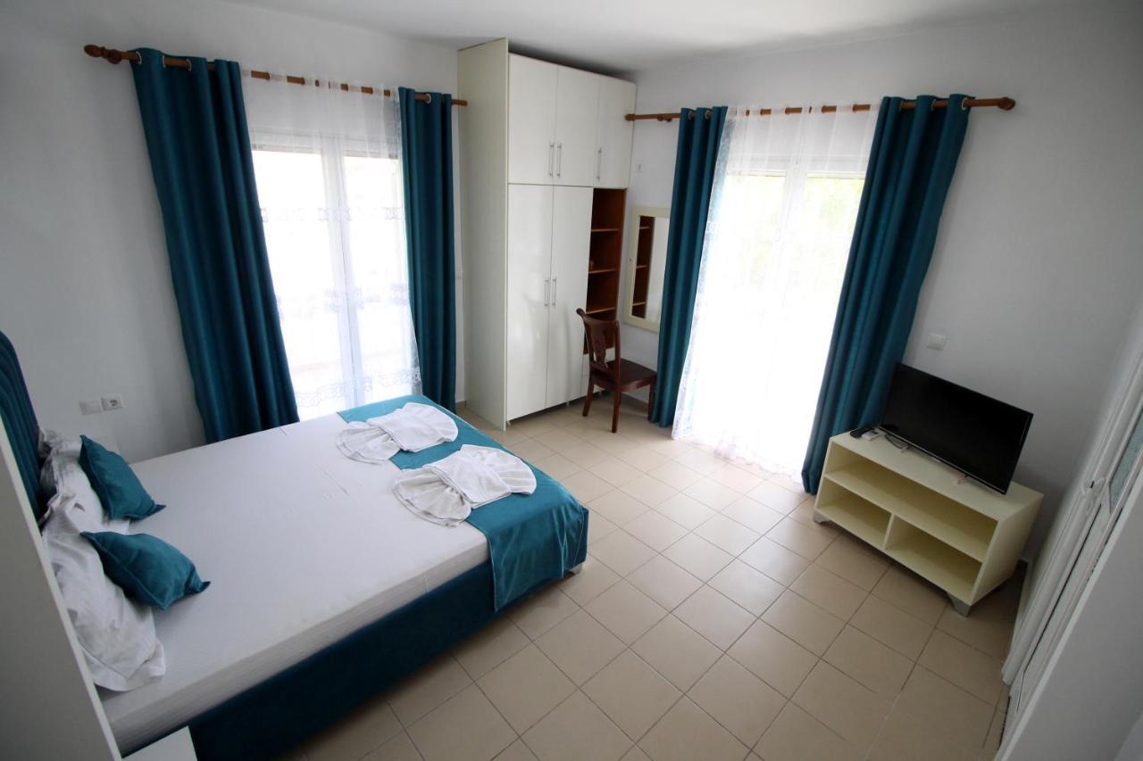 Hotel Vila Kapllani Саранда Экстерьер фото