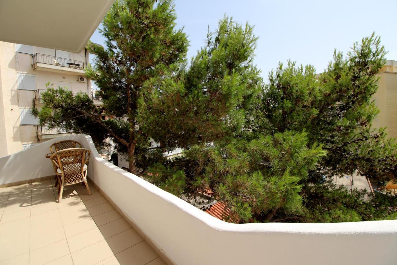 Hotel Vila Kapllani Саранда Экстерьер фото
