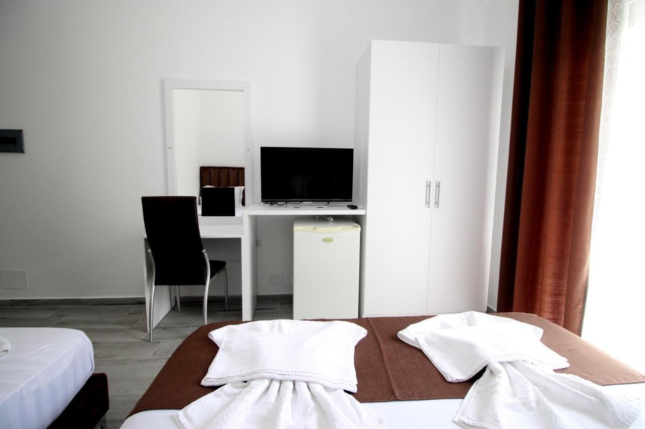 Hotel Vila Kapllani Саранда Экстерьер фото