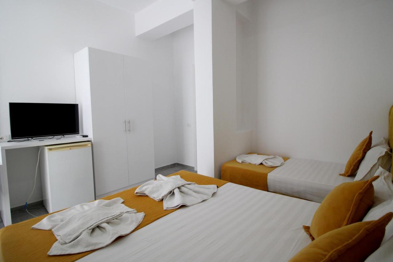 Hotel Vila Kapllani Саранда Экстерьер фото