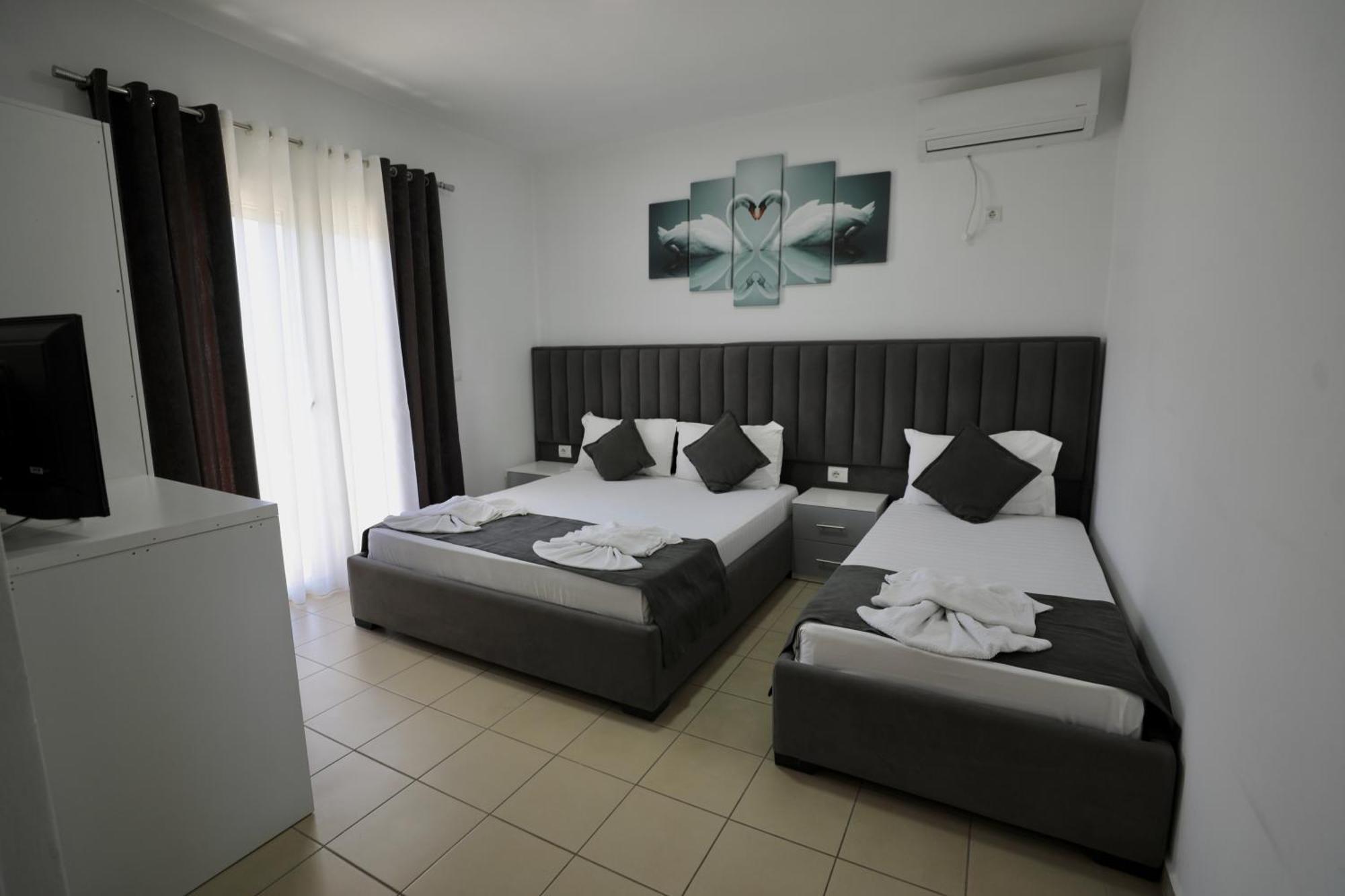 Hotel Vila Kapllani Саранда Экстерьер фото